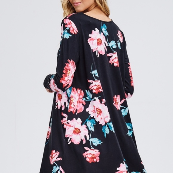 !! SALE !! Floral Cross Front Dress Sizes M - Picture 5 of 5